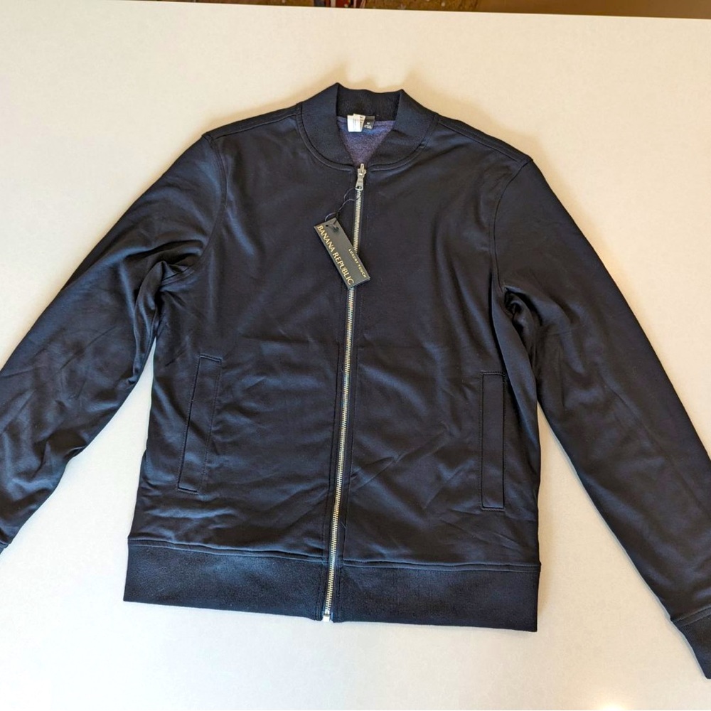 Blue/black sweatshirt